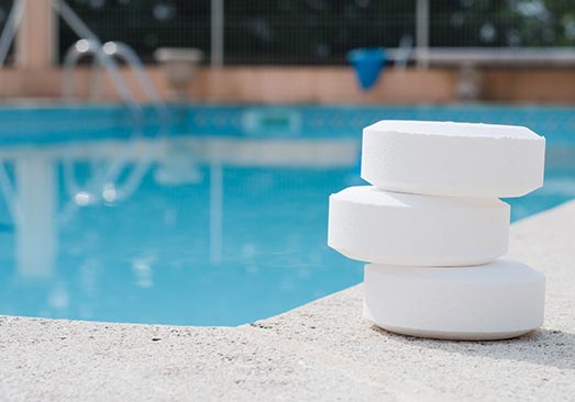 devis gratuit piscine coque polyester dans les Yvelines